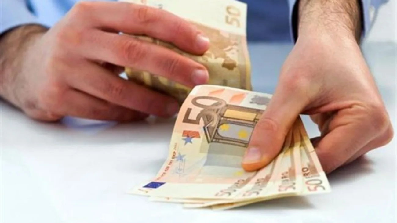 Ξεκινά η καταβολή επιδομάτων ΕΦΚΑ - ΔΥΠΑ σε 98.700 δικαιούχους, πότε θα δούν τα χρήματα στους λογαριασμούς τους