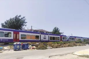 Έξω Αγυιά: Στις ράγες της απόγνωσης οι κάτοικοι… Απελπισμένοι οι κάτοικοι ζητούν εισαγγελική παρέμβαση