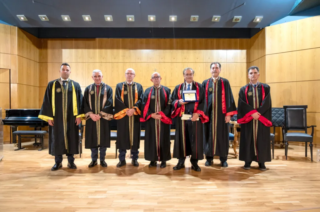 Οι λόγοι που ο Χαρδούβελης αναγορεύθηκε επίτιμος διδάκτορας του Πανεπιστημίου Μακεδονίας ΦΩΤΟ