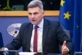 Φαραντούρης από το Στρασβούργο στον Peloponnisos FM 103,9: «Στον ευρωπαϊκό προϋπολογισμό προετοιμάζεται η παράκαμψη των περιφερειών»
