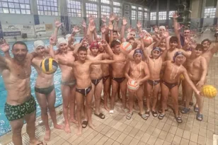 Η ΝΕΠ φιλικά με τη New Trier Aquatics