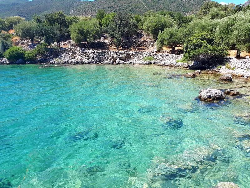 Μονοήμερες αποδράσεις στην Πελοπόννησο: Προτάσεις για κοντινές καλοκαιρινές εξορμήσεις