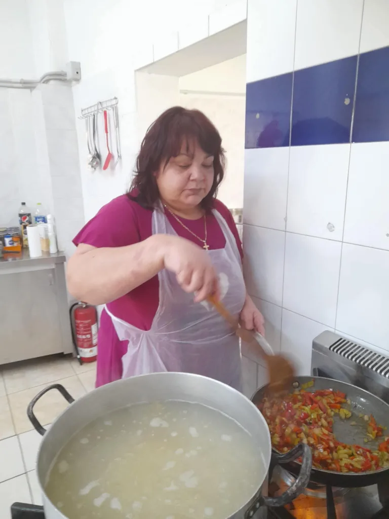 Περισσότερες από 5.100 μερίδες αγάπης από το “Φωτεινό Αστέρι” στην Πάτρα