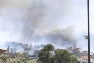 Πάτρα: Κινητοποίηση της Πυροσβεστικής για φωτιά στο Καστρίτσι