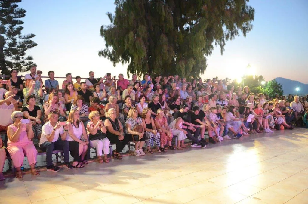 «Για εμάς…»: Ο χορός ως μήνυμα ειρήνης από το Χορευτικό του Δήμου Πατρέων