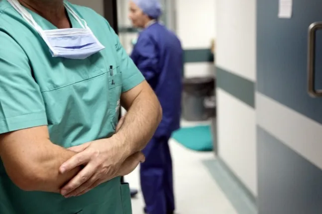 «Δεν σημαίνει πως κάθε τσίμπημα τσιμπουριού είναι επικίνδυνο, αλλά χρειάζεται προσοχή», ειδικός μιλάει για τον αιμορραγικό πυρετό