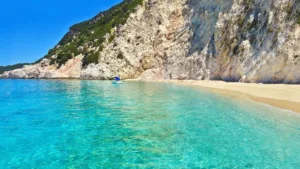 Ιθάκη: Το νησί που πρέπει να επισκεφτείς Ιθάκη: Το νησί που πρέπει να επισκεφτείς