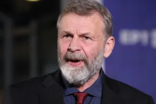 Απόστολος Γκλέτσος: «Σήμερα τελειώνει κάθε σχέση μου με τον ΣΥΡΙΖΑ», το αντίο των 11 λέξεων