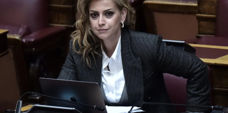 Γιατί η Ραλλία κατηγορεί τον Παύλο Μαρινάκη Γιατί η Ραλλία κατηγορεί τον Παύλο Μαρινάκη
