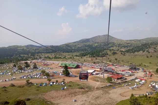 Helmos Mountain Festival: Μικρότερη κατά 30% φέτος η προσέλευση - Μείωση επισκεπτών, μάθημα για το μέλλον Helmos Mountain Festival: Μικρότερη κατά 30% φέτος η προσέλευση - Μείωση επισκεπτών, μάθημα για το μέλλον
