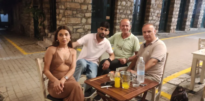 Πάτρα: «Ρουκέτες» στην Ηφαίστου για τις διαγραμμίσεις - Επίθεση επιχειρηματιών του πεζοδρόμου κατά Δήμου-ΣΚΕΑΝΑ Πάτρα: «Ρουκέτες» στην Ηφαίστου για τις διαγραμμίσεις - Επίθεση επιχειρηματιών του πεζοδρόμου κατά Δήμου-ΣΚΕΑΝΑ