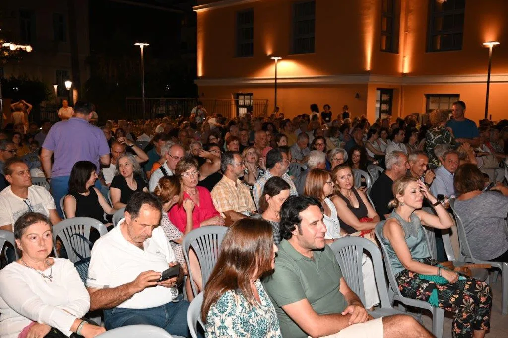 Πάτρα – Μουσικές μνήμες στο Δημαρχείο: Ο Κούτρας, η Ρούτση και ο Καββαδίας σε βραδιά συγκίνησης