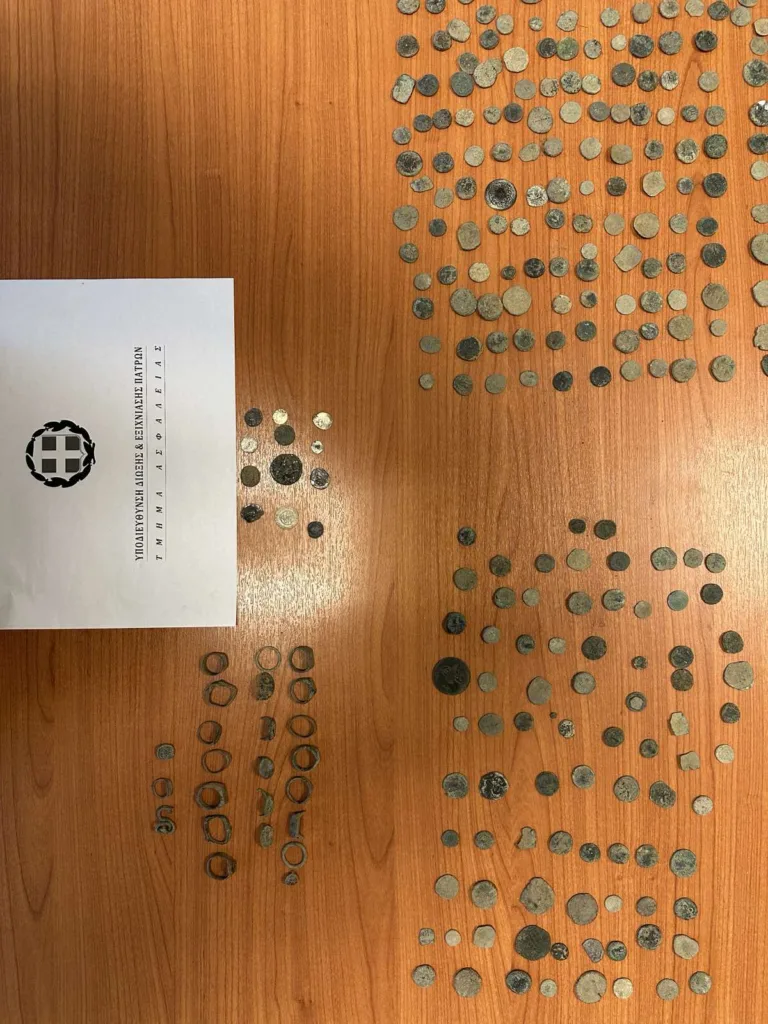 Επιχείρηση Μαμούθ κατά της αρχαιοκαπηλίας: Εξάρθρωση δύο εγκληματικών οργανώσεων, κατασχέθηκαν 1.800 αρχαία αντικείμενα!