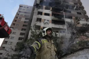 Μέση Aνατολή: Στα πρόθυρα γενικευμένης ανάφλεξης, αεροπορικές επιδρομές ΗΠΑ στο Ιράν – Συνεδριάζει εκτάκτως το Συμβούλιο Ασφαλείας