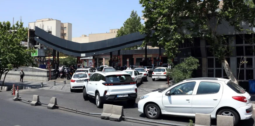 Ιράν: Μαζική φυγή πολιτών από την Τεχεράνη ΒΙΝΤΕΟ Ιράν: Μαζική φυγή πολιτών από την Τεχεράνη ΒΙΝΤΕΟ