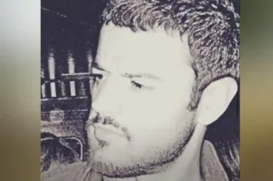 Αυτός που έγινε από σκηνοθέτης δολοφόνος: Ο Αμερικανός που σκότωσε τη Ρωσίδα φίλη του και το παιδί τους στην Ιταλία
