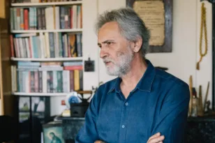 O Γιάννης Καλπούζος έρχεται την Πέμπτη στην Πάτρα για την παρουσίαση του «Μεθυστή: Με τρομάζει η απομάκρυνση από το φως της ψυχής»