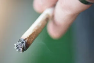 Δύο συλλήψεις για ναρκωτικά σε Καλόγρια και Πάτρα