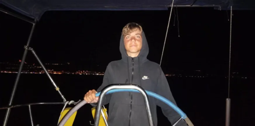 Ανερχόμενο ταλέντο στο kite o Απόλλων Καραβαγγέλης Ανερχόμενο ταλέντο στο kite o Απόλλων Καραβαγγέλης