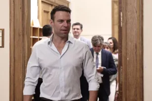 Κασσελάκης: Απέσυρε τις υπογραφές των βουλευτών για την Προανακριτική για τα Τέμπη