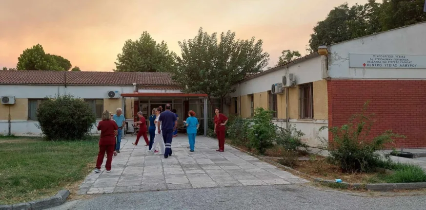 Σοκ στον Αλμυρό: 37χρονος πέθανε έξω από το Κέντρο Υγείας πριν προλάβει να ζητήσει βοήθεια Σοκ στον Αλμυρό: 37χρονος πέθανε έξω από το Κέντρο Υγείας πριν προλάβει να ζητήσει βοήθεια