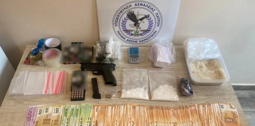 Σύλληψη Πατρινού επιχειρηματία και υπαλλήλου μετά από αστυνομική επιχείρηση: Μαζί με τα ΙΧ πωλούσε κοκαΐνη! Σύλληψη Πατρινού επιχειρηματία και υπαλλήλου μετά από αστυνομική επιχείρηση: Μαζί με τα ΙΧ πωλούσε κοκαΐνη!