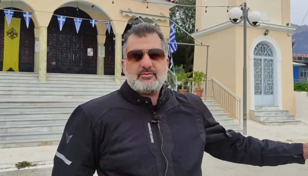 Πάτρα: Φρενο-κομείο στην άσφαλτο Πάτρα: Φρενο-κομείο στην άσφαλτο