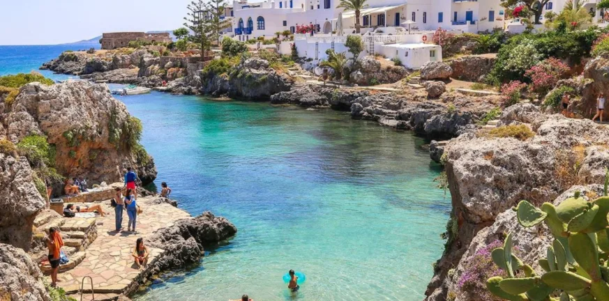 Σοβαρή καταγγελία εκπαιδευτικού στα Κύθηρα: Ότι η σπιτονοικοκυρά την κλέβει στο ρεύμα! Σοβαρή καταγγελία εκπαιδευτικού στα Κύθηρα: Ότι η σπιτονοικοκυρά την κλέβει στο ρεύμα!