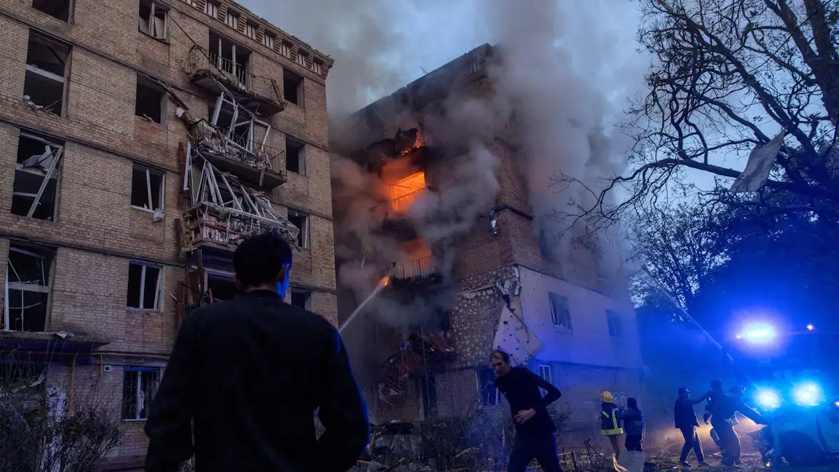Ουκρανία: 12 οι νεκροί από τις ρωσικές επιθέσεις σε Οδησό και Κίεβο