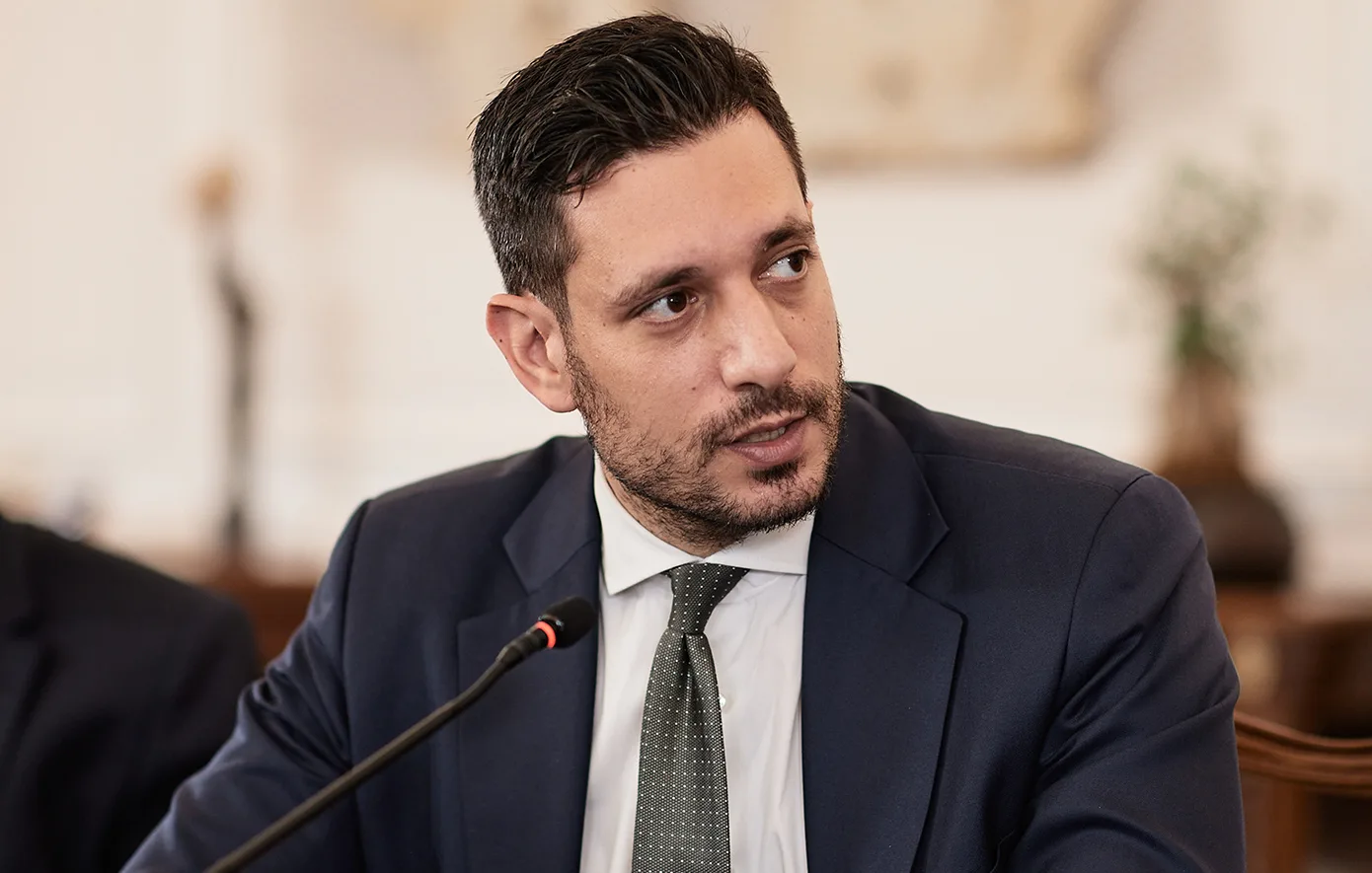 «Ορίστε η απόδειξη»: Ο Κυρανάκης απαντά στις καταγγελίες για το τρένο Θεσσαλονίκη–Λάρισα με ΒΙΝΤΕΟ από το σύστημα τηλεδιοίκησης «Ορίστε η απόδειξη»: Ο Κυρανάκης απαντά στις καταγγελίες για το τρένο Θεσσαλονίκη–Λάρισα με ΒΙΝΤΕΟ από το σύστημα τηλεδιοίκησης