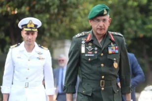 Σε κόκκινο συναγερμό η Αθήνα: Οι αποφάσεις του ΚΥΣΕΑ, σχέδια εκκένωσης και φόβοι ενεργειακής κρίσης