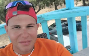 Πάτρα: Ετσι σώσαμε 5χρονο κορίτσι στην Πλαζ - Στην «Π» ναυαγοσώστες της πολυσύχναστης παραλίας της Πατρας Πάτρα: Ετσι σώσαμε 5χρονο κορίτσι στην Πλαζ - Στην «Π» ναυαγοσώστες της πολυσύχναστης παραλίας της Πατρας