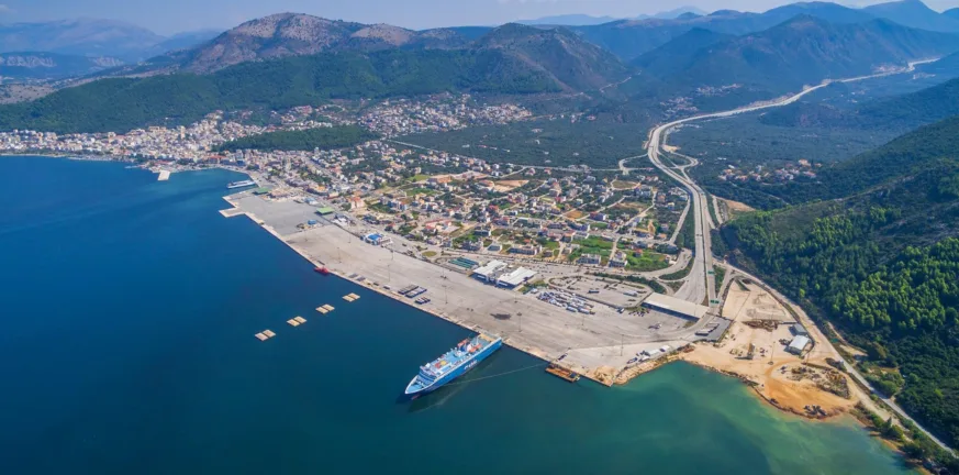 Εμπλοκή πλοίου από την...Πάτρα σε σύγκρουση στην Ηγουμενίτσα! Πανικός και σύλληψη του Πλοιάρχου