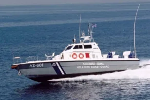 Πάρος: Εισροή υδάτων σε θαλαμηγό με επτά επιβαίνοντες