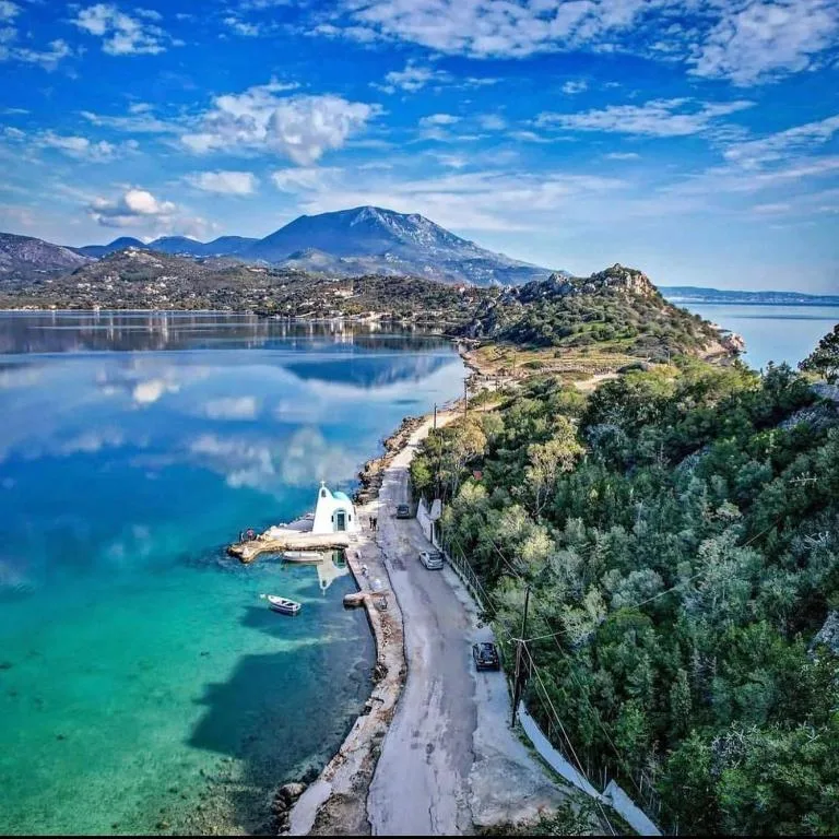 Μονοήμερες αποδράσεις στην Πελοπόννησο: Προτάσεις για κοντινές καλοκαιρινές εξορμήσεις