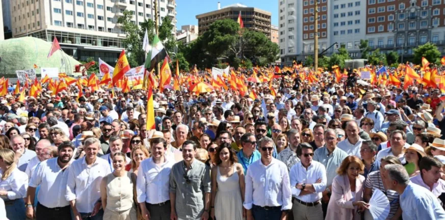 Ισπανία: Διαδηλώσεις κατά της κυβέρνησης Σάντσεθ -και αίτημα για πρόωρες εκλογές Ισπανία: Διαδηλώσεις κατά της κυβέρνησης Σάντσεθ -και αίτημα για πρόωρες εκλογές