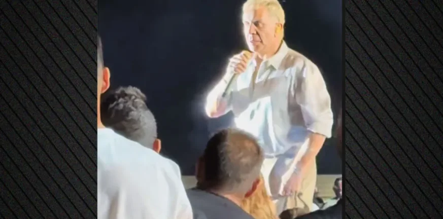 «Να σας πω ρε ξεφτίλες, δεν σκέφτεστε τους ανθρώπους που είναι εδώ;» ο Μαζωνάκης διέκοψε συναυλία στην Κύπρο «Να σας πω ρε ξεφτίλες, δεν σκέφτεστε τους ανθρώπους που είναι εδώ;» ο Μαζωνάκης διέκοψε συναυλία στην Κύπρο