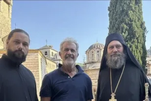 Στο Άγιον Όρος ο Μελ Γκίμπσον – Πνευματικό καταφύγιο στη Μονή Χιλανδαρίου ΦΩΤΟ