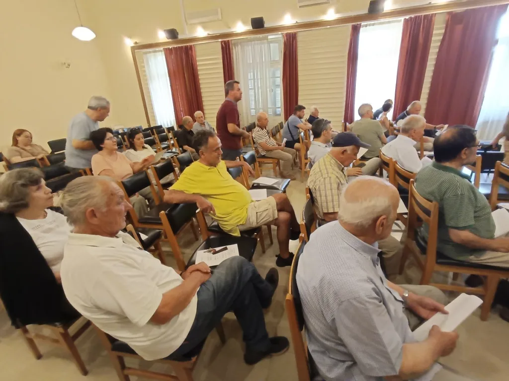 Πάτρα: Διπλό μέτωπο για την «Αχαϊκή» - Συνολικά 43 εκατ. ευρώ στον λαιμό τους Πάτρα: Διπλό μέτωπο για την «Αχαϊκή» - Συνολικά 43 εκατ. ευρώ στον λαιμό τους