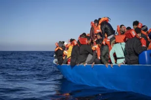 Διάσωση 69 μεταναστών ανοιχτά της Γαύδου