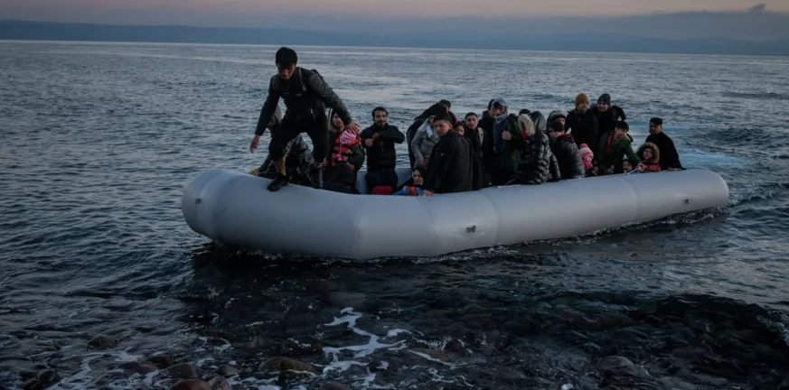 Frontex: Επιχείρηση διάσωσης 38 μεταναστών στα νότια της Κρήτης Frontex: Επιχείρηση διάσωσης 38 μεταναστών στα νότια της Κρήτης