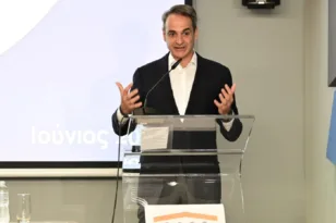Μητσοτάκης για φάρμακα κατ’ οίκον από τον ΕΟΠΥΥ: «Αξιοπρέπεια και φροντίδα για όσους το έχουν ανάγκη»
