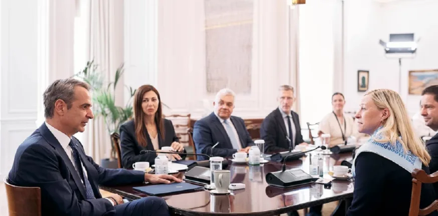 Συνάντηση Μητσοτάκη με την πρόεδρο του Yale: «Η συνεργασία με το ΕΚΠΑ ακμάζει – Ξεκινά το κοινό μεταπτυχιακό πρόγραμμα»