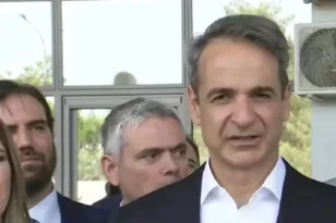 Μητσοτάκης από το νέο ΚΕΠΑ Γαλατσίου: «Αδιανόητο να ζητάμε επαναπιστοποίηση σε μόνιμες αναπηρίες»