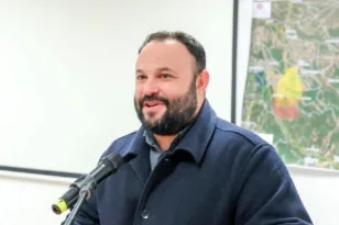 ΠΑΣΟΚ Αχαΐας: Ξεσπάθωσε ο Μοίραλης κατά Σκανδάμη και όσων συμμετείχαν στην εκδήλωση για σύγκλιση της Κεντροαριστεράς