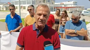 «Ναυαγούν» λιμάνι και εξαγωγές: Σαπίζουν στα χωράφια 5.000 τόνοι καρπούζια από την απεργία των ναυτεργατών