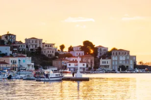 Οινούσσες: Το νησί των καπεταναίων