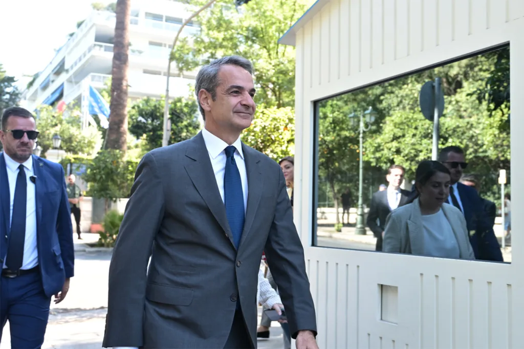 Ορκίστηκαν ο νέος υπουργός Μετανάστευσης, Θάνος Πλεύρης και τρεις υφυπουργοί