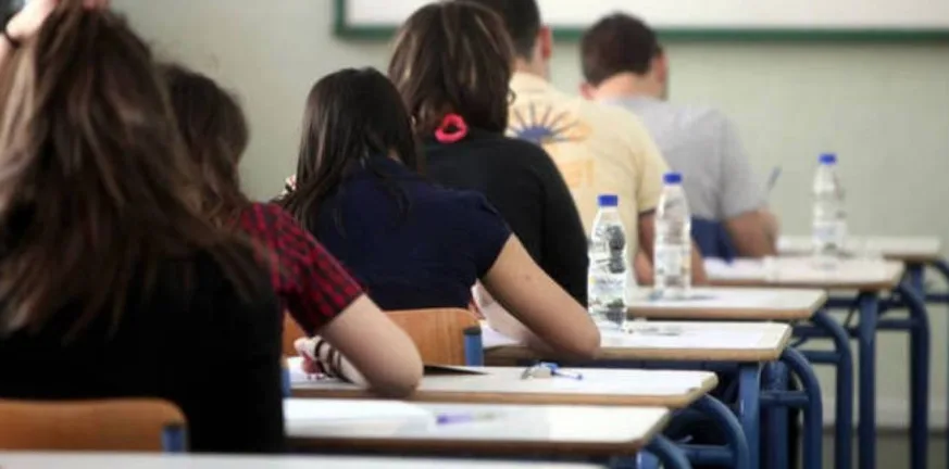 Πανελλήνιες: Οι τάσεις, στατιστικά και η σύγκριση με πέρυσι Πανελλήνιες: Οι τάσεις, στατιστικά και η σύγκριση με πέρυσι