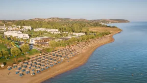 Καλοκαίρι στην Αχαΐα: Από την Πάτρα μέχρι την Καλογριά – Οι παραλίες που ξεχωρίζουν Καλοκαίρι στην Αχαΐα: Από την Πάτρα μέχρι την Καλογριά – Οι παραλίες που ξεχωρίζουν